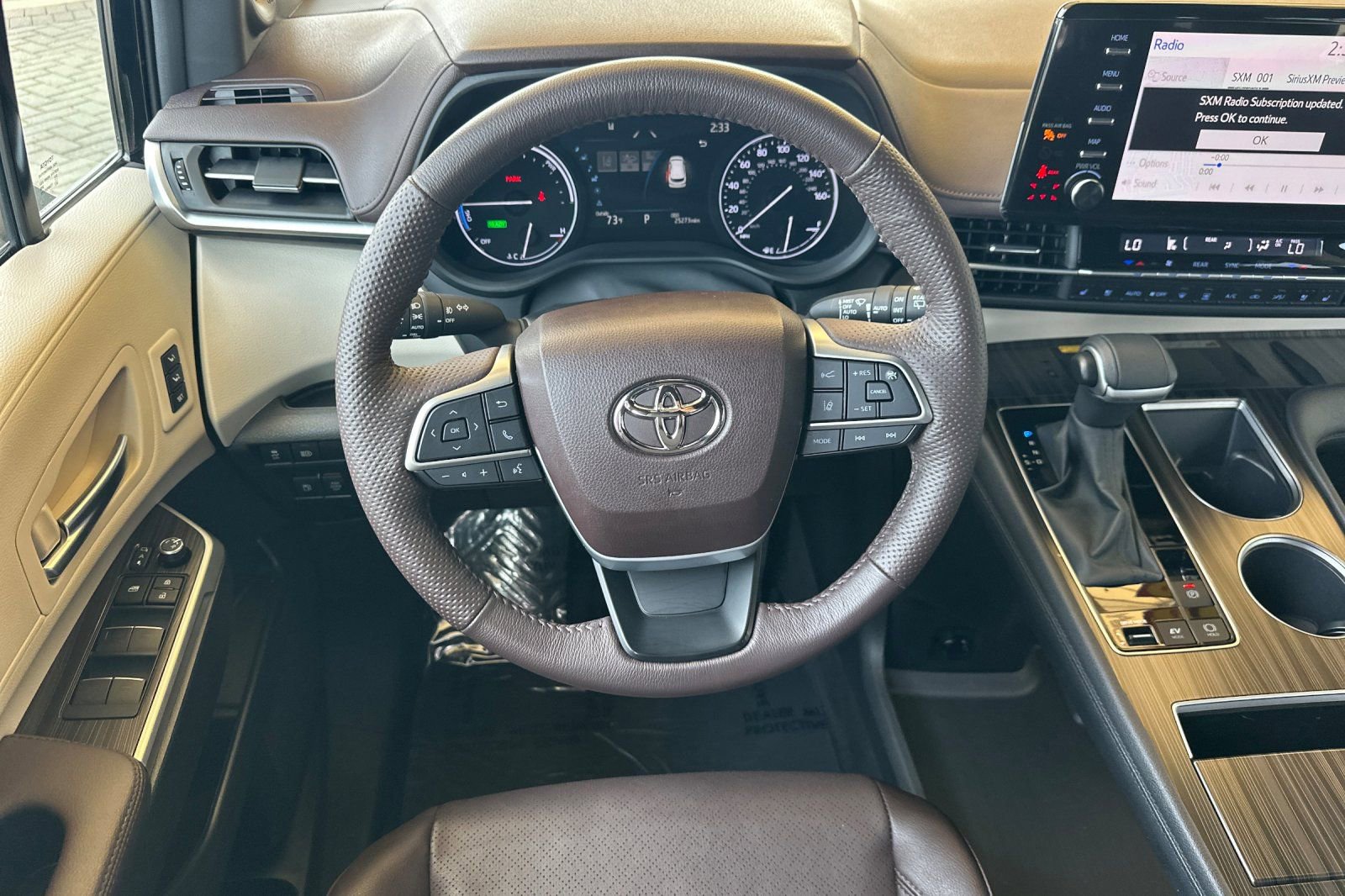 Certified 2023 Toyota Sienna Platinum image 18