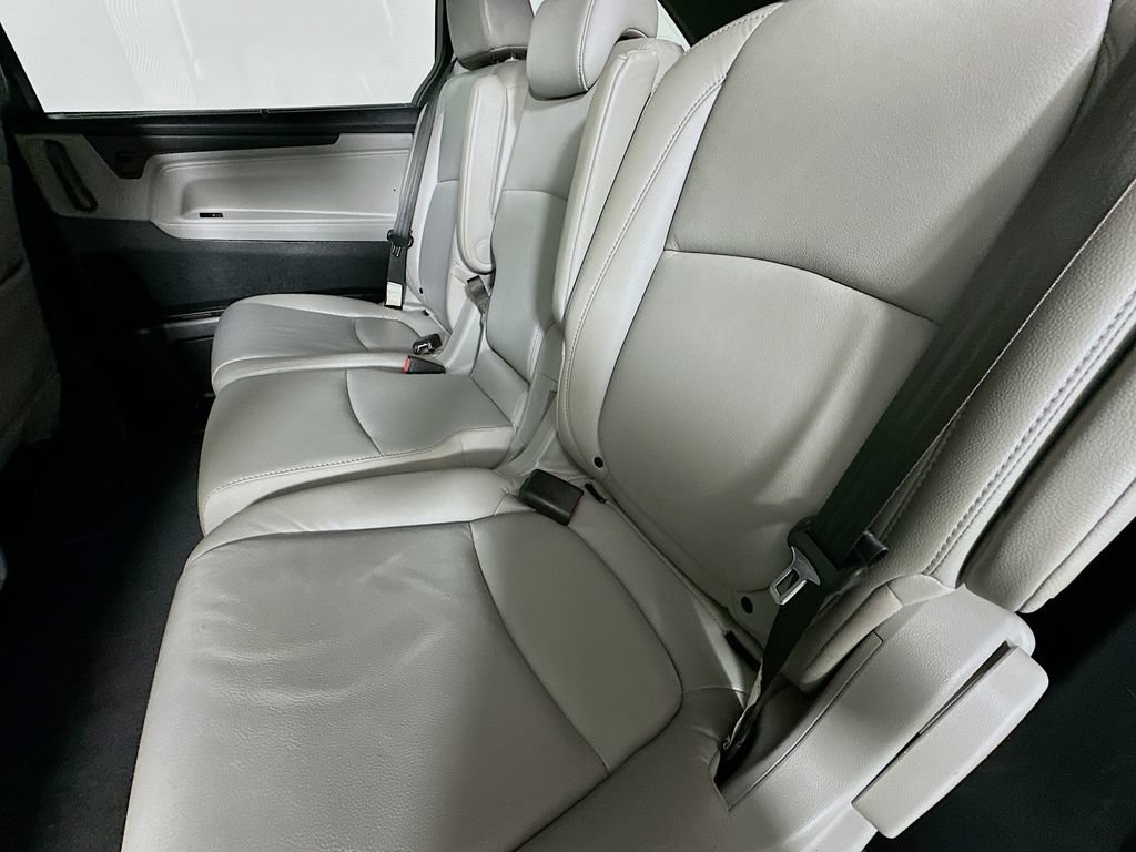 Used 2020 Honda Odyssey Touring image 4