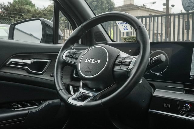Certified 2025 Kia Sportage X-Pro Prestige AWD/4WD image 16