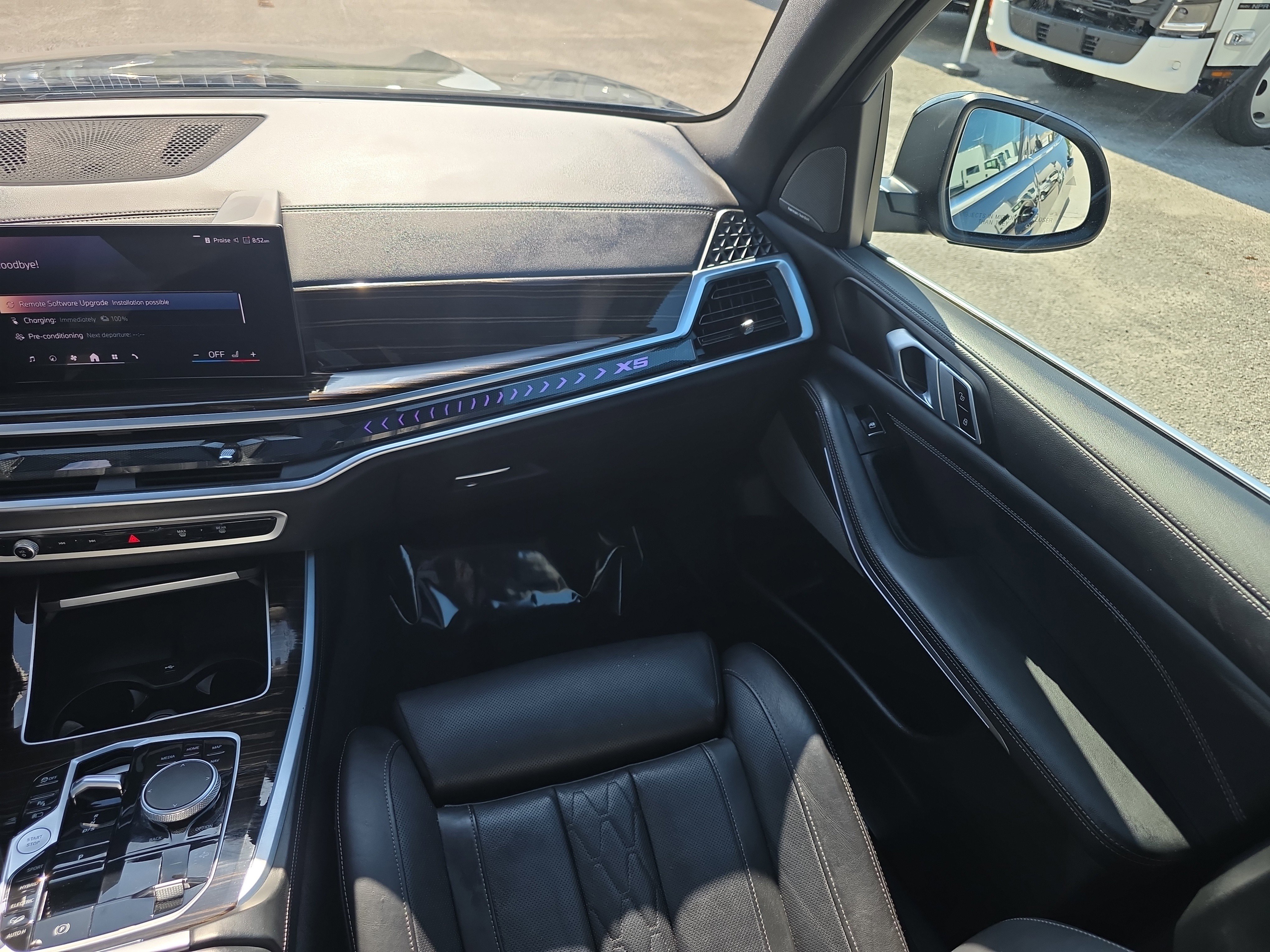 Used 2025 BMW X5 xDrive50e AWD/4WD image 20