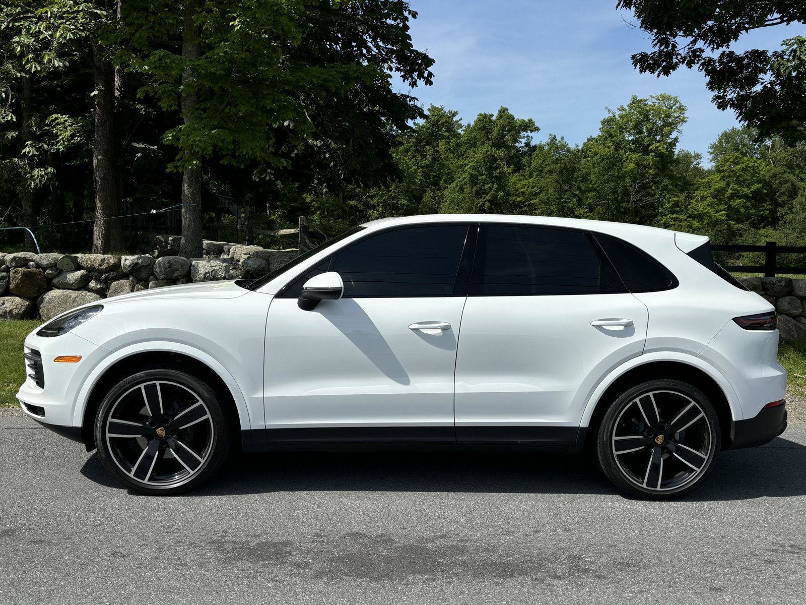 Used 2019 Porsche Cayenne w/ Premium Plus Package AWD/4WD image 12