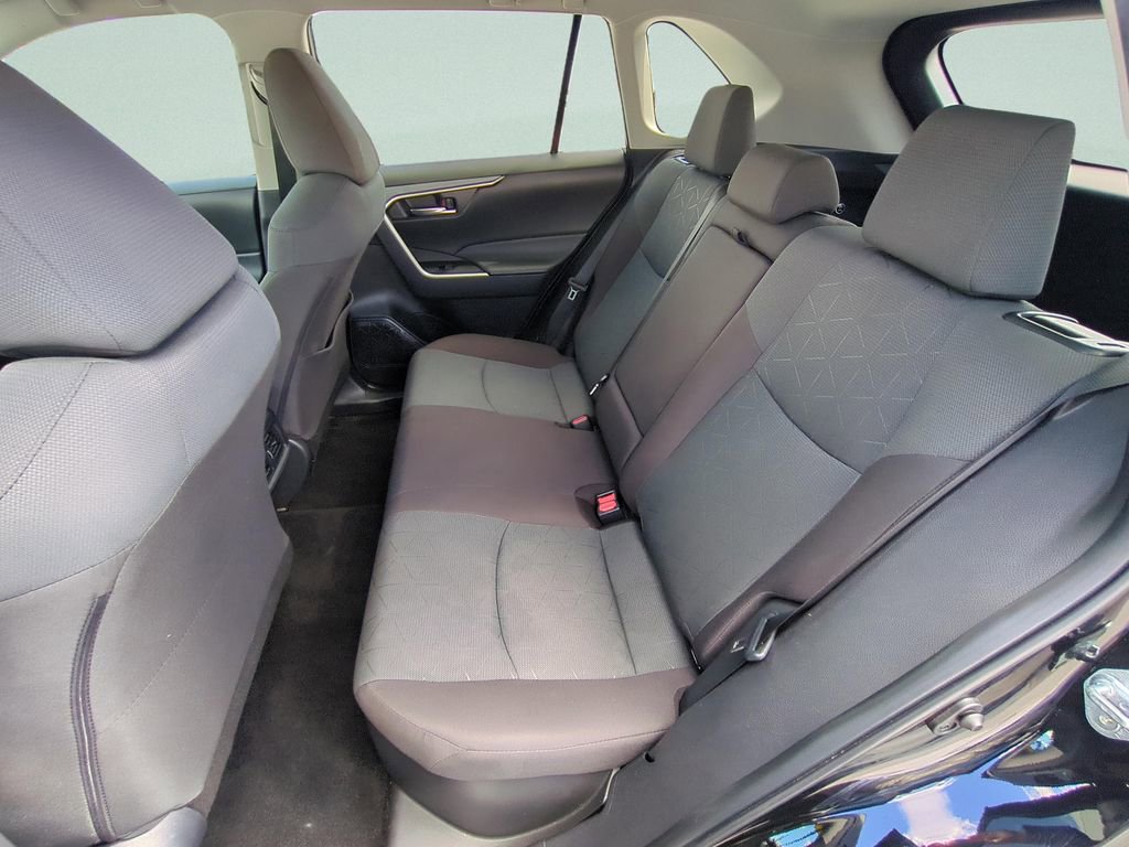Used 2024 Toyota RAV4 AWD Hybrid image 13