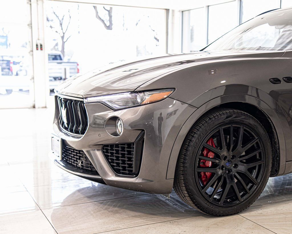 Used 2019 Maserati Levante S GranSport image 4