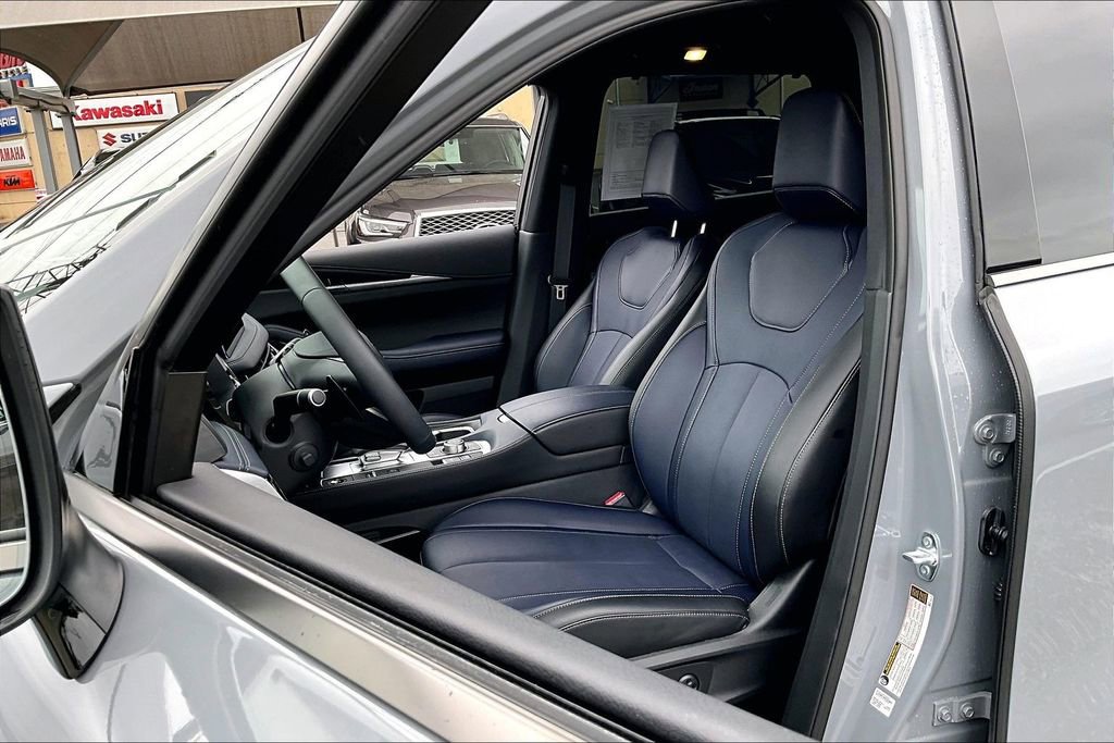 Certified 2026 INFINITI QX60 Sport w/ Dark Cargo Package image 38