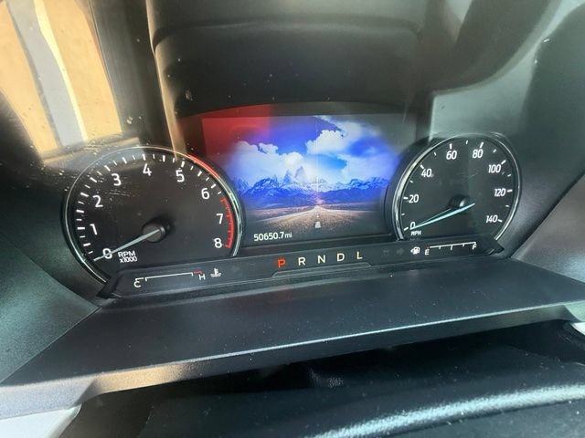 Used 2022 Ford Explorer XLT AWD/4WD image 5