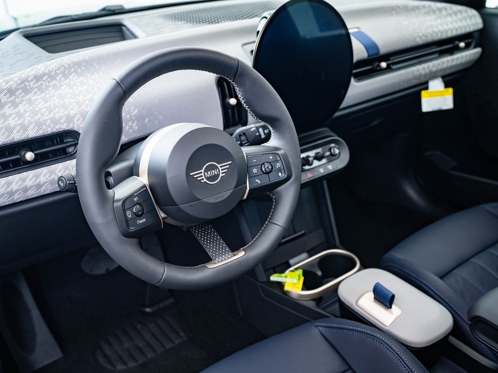 Certified 2025 MINI Cooper S image 22