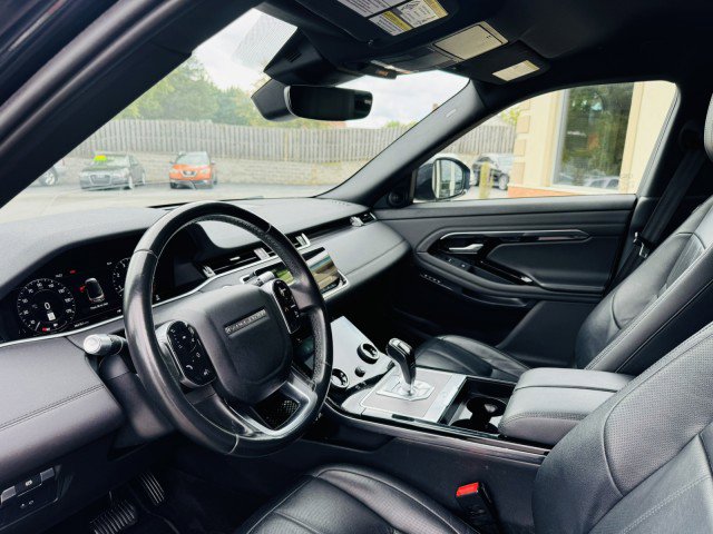 Used 2020 Land Rover Range Rover Evoque SE image 13