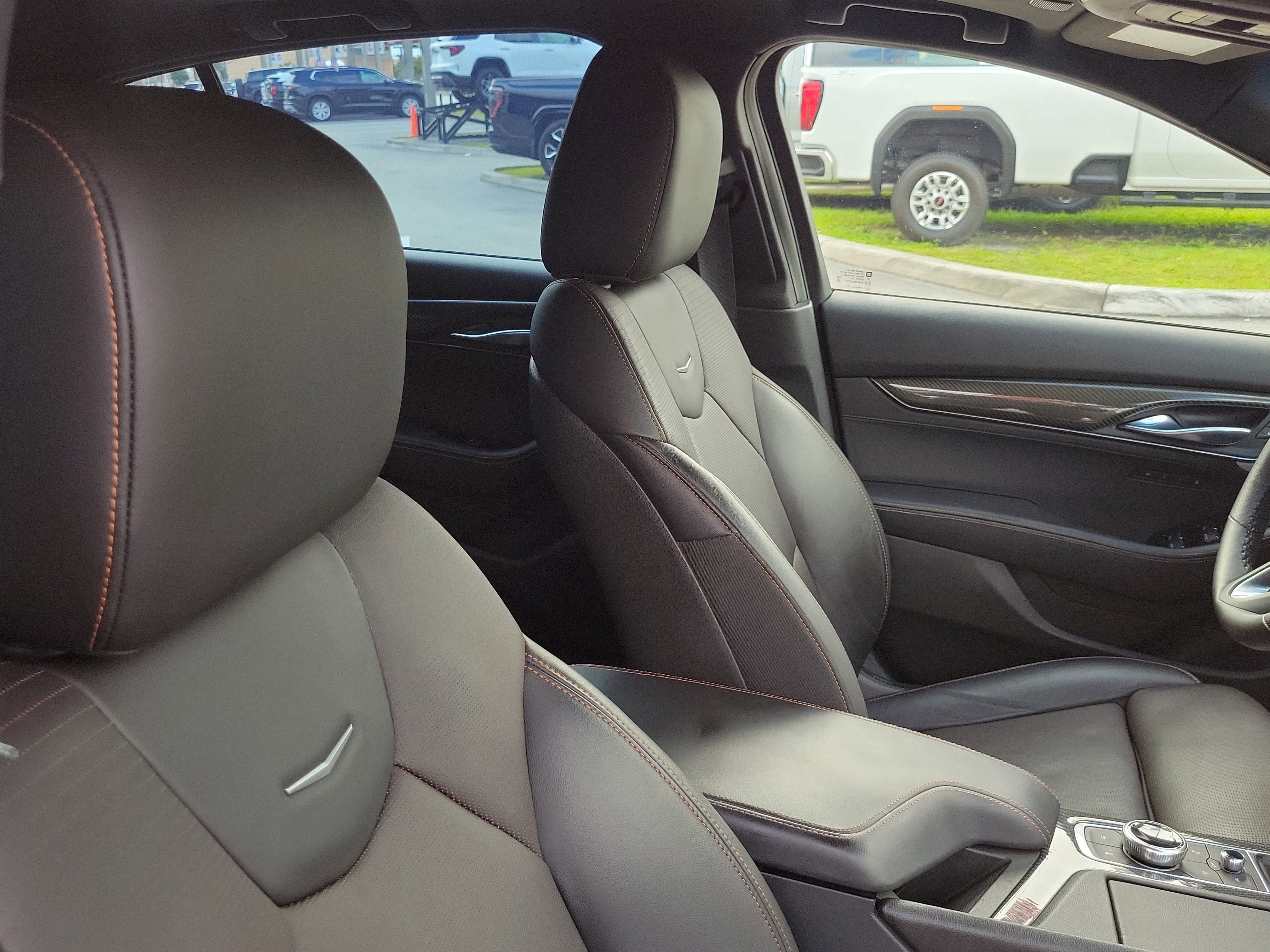 Used 2021 Cadillac CT5 V w/ Premium Package image 13