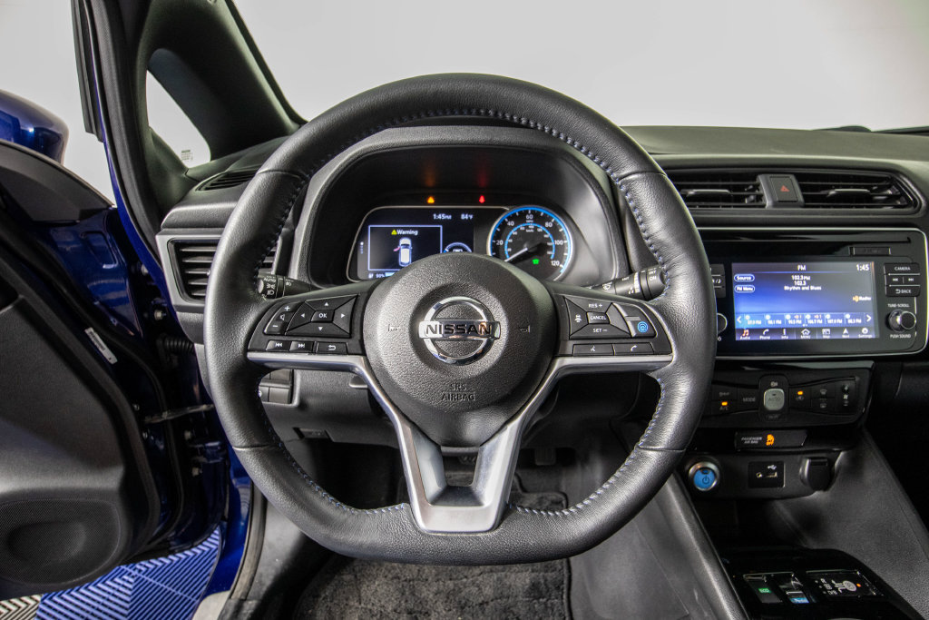 Used 2019 Nissan Leaf SV w/ SV Technology Package FWD image 19