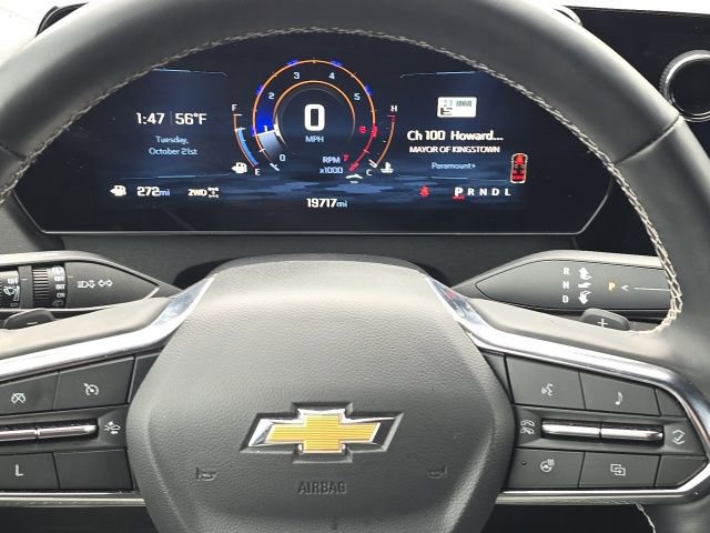 Used 2025 Chevrolet Traverse LT image 21