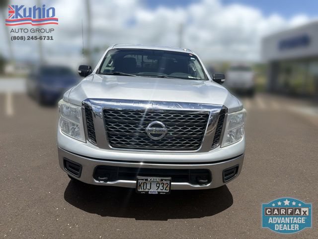 Used 2017 Nissan Titan SV AWD/4WD image 2
