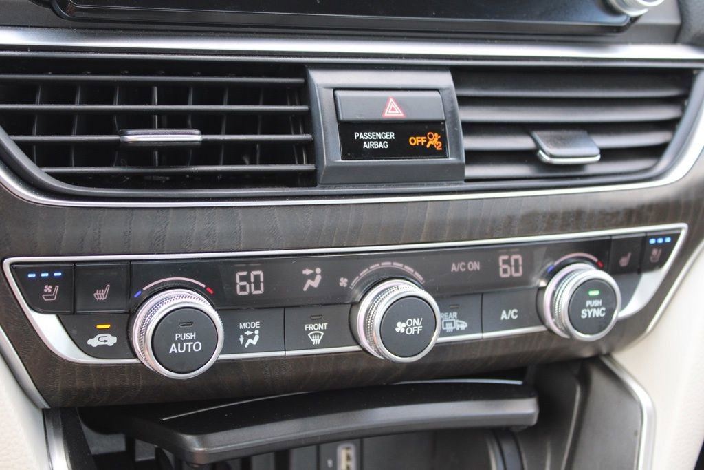 Used 2020 Honda Accord Touring image 39