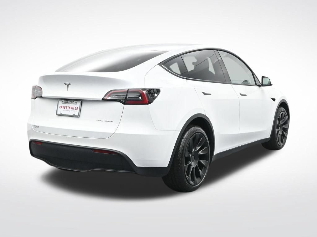 Used 2023 Tesla Model Y Long Range AWD/4WD image 5