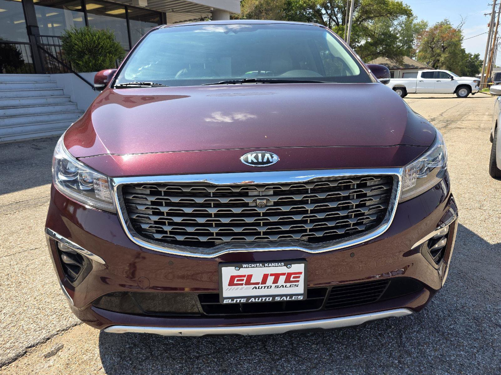 Used 2019 Kia Sedona SX FWD image 2