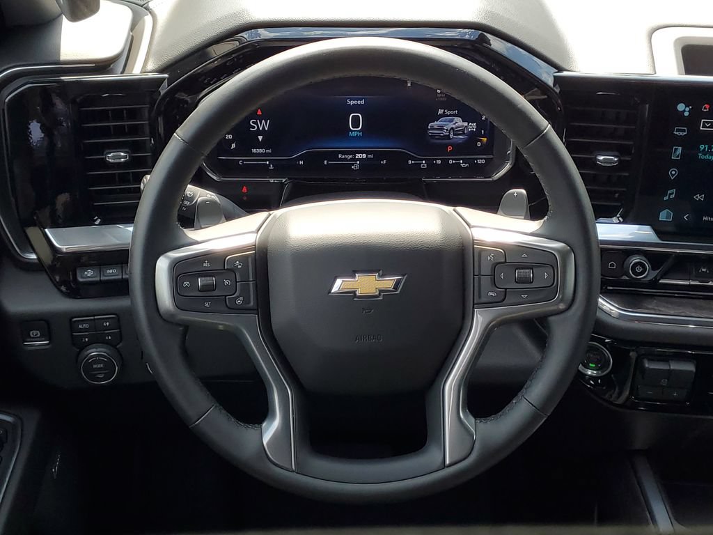 Used 2024 Chevrolet Silverado 1500 LTZ w/ Technology Package AWD/4WD image 30