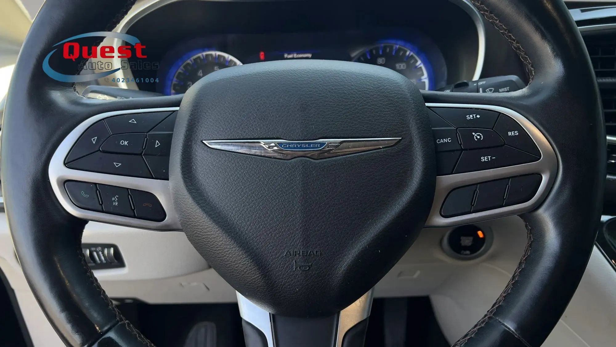 Used 2018 Chrysler Pacifica Touring-L Plus FWD image 35