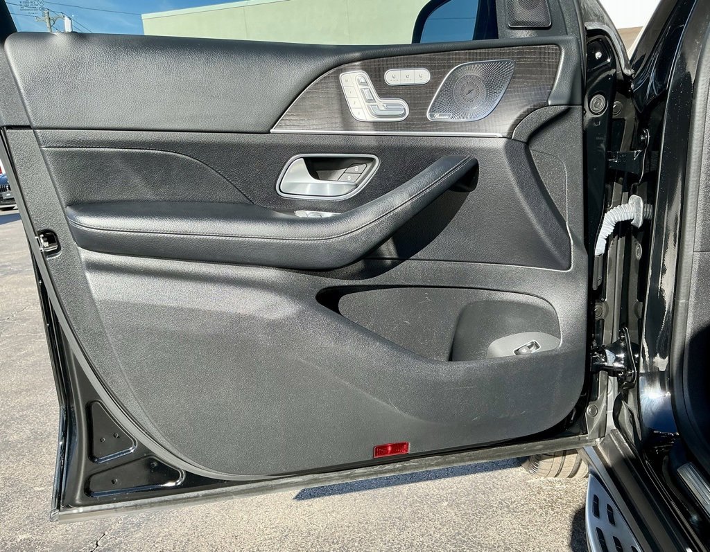 Used 2021 Mercedes-Benz GLS 580 4MATIC image 41