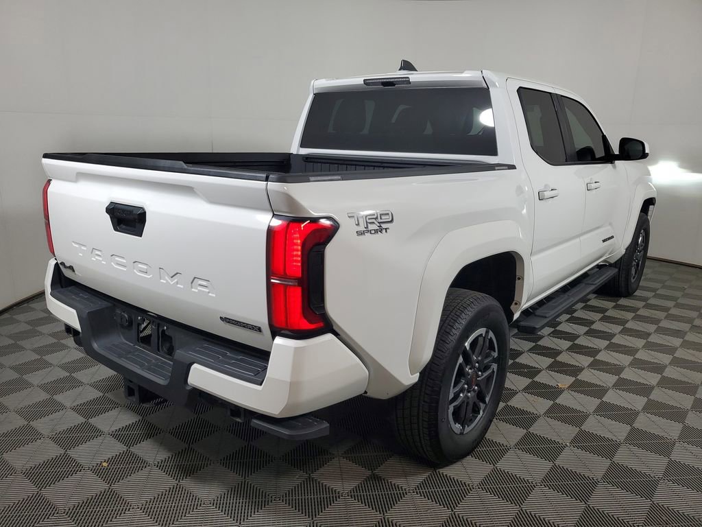 Used 2025 Toyota Tacoma TRD Sport AWD/4WD image 6