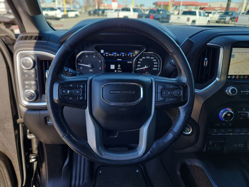 Used 2022 GMC Sierra 2500 Denali w/ Denali Black Diamond Edition image 15