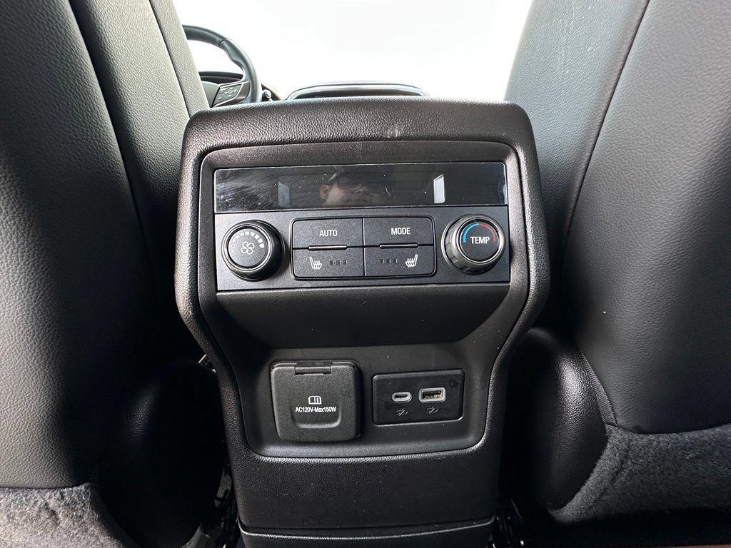 Used 2022 GMC Acadia AT4 w/ Technology Package AWD/4WD image 28