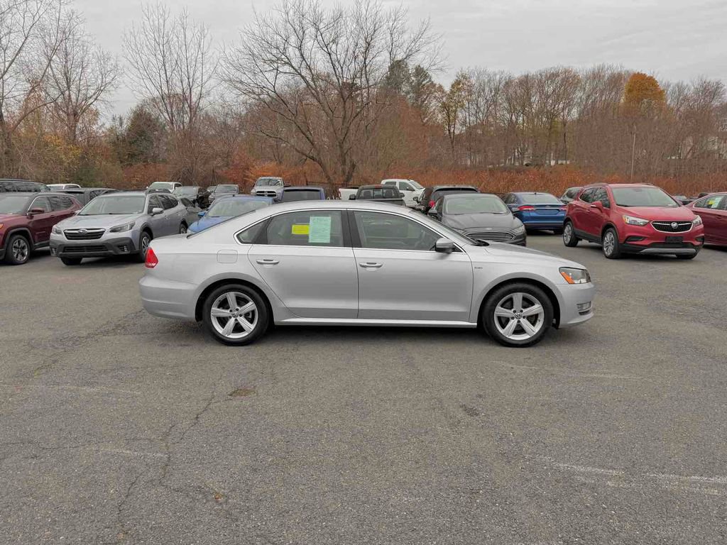 Used 2015 Volkswagen Passat 1.8T Limited Edition image 8