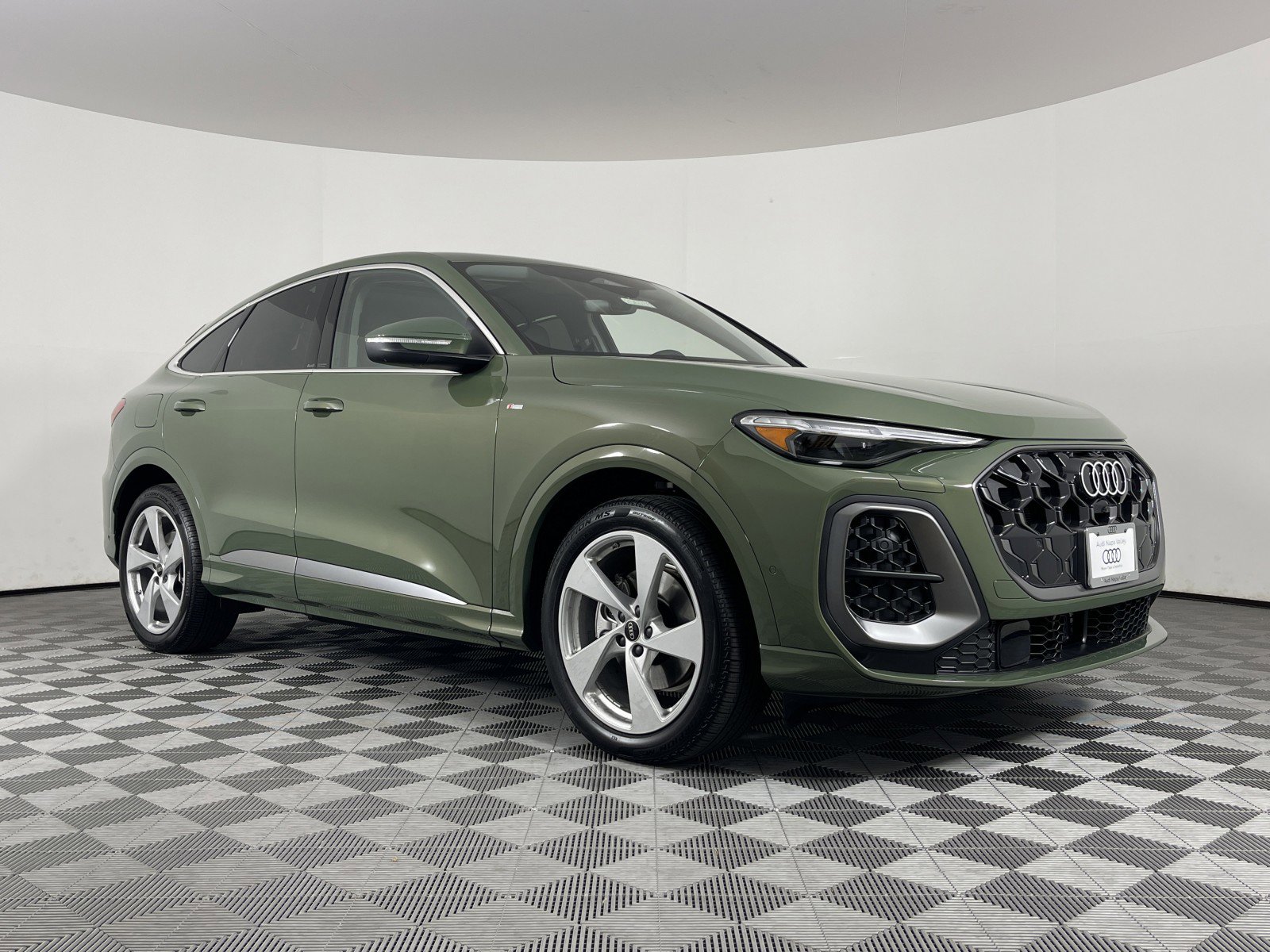 New 2025 Audi Q5 Prestige image 21