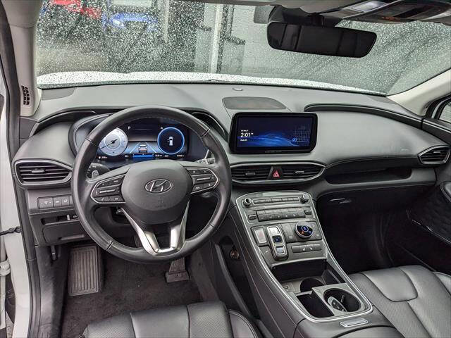 Used 2023 Hyundai Santa Fe SEL w/ Premium Package image 13