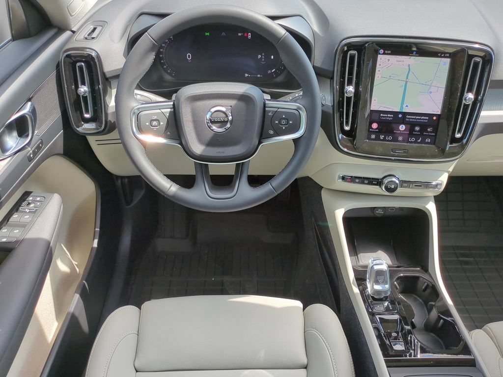 New 2026 Volvo XC40 B5 Plus w/ Protection Package Premier AWD/4WD image 11