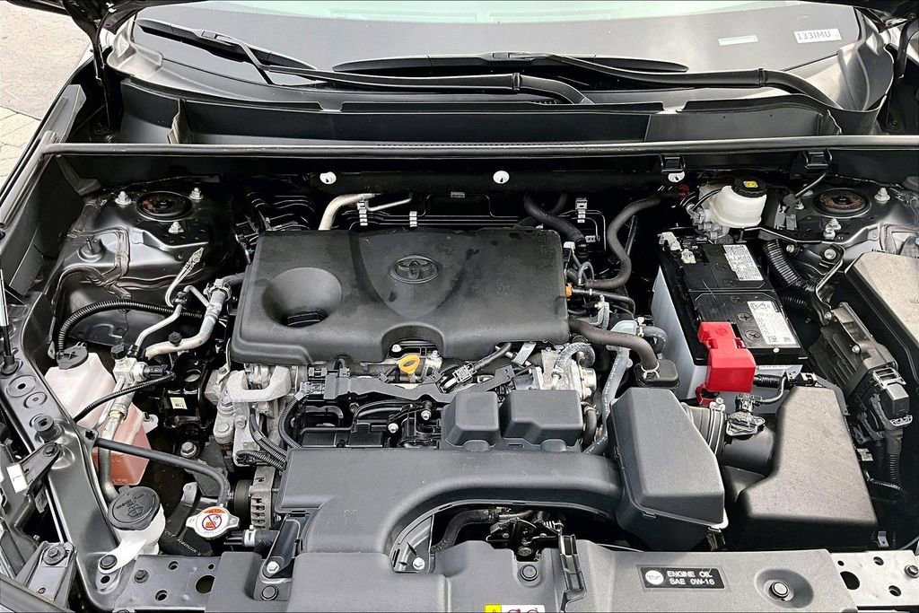 Used 2024 Toyota RAV4 XLE image 28