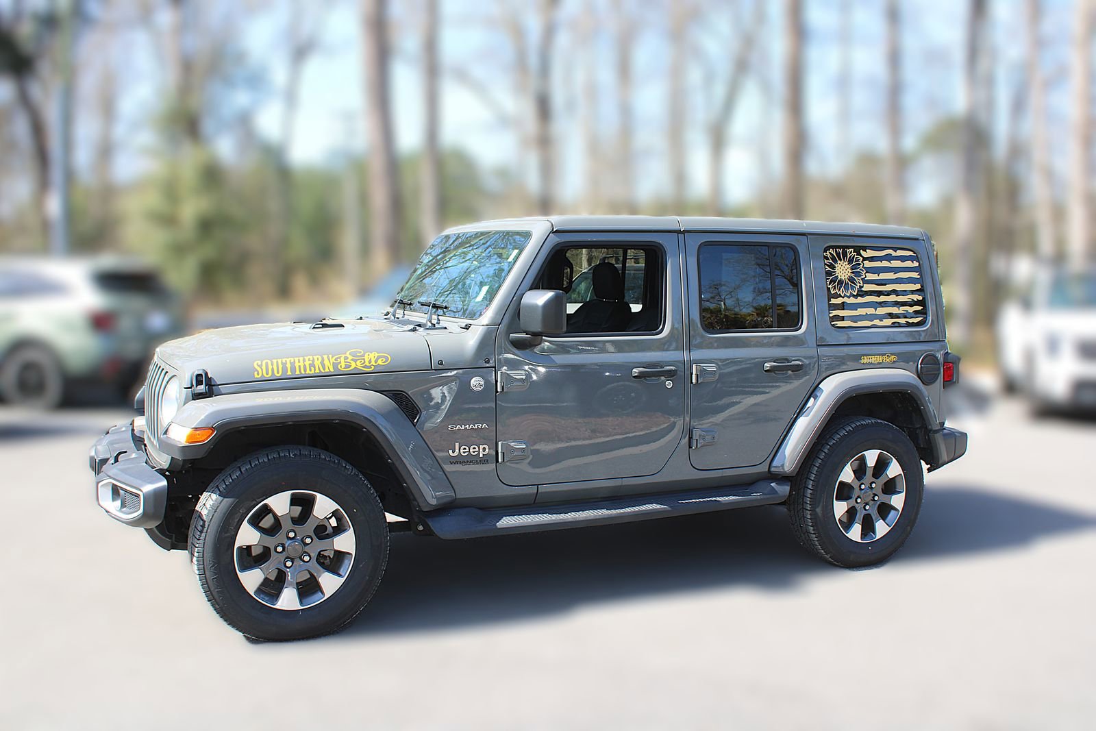 Used 2022 Jeep Wrangler Unlimited Sahara w/ Cold Weather Group image 4