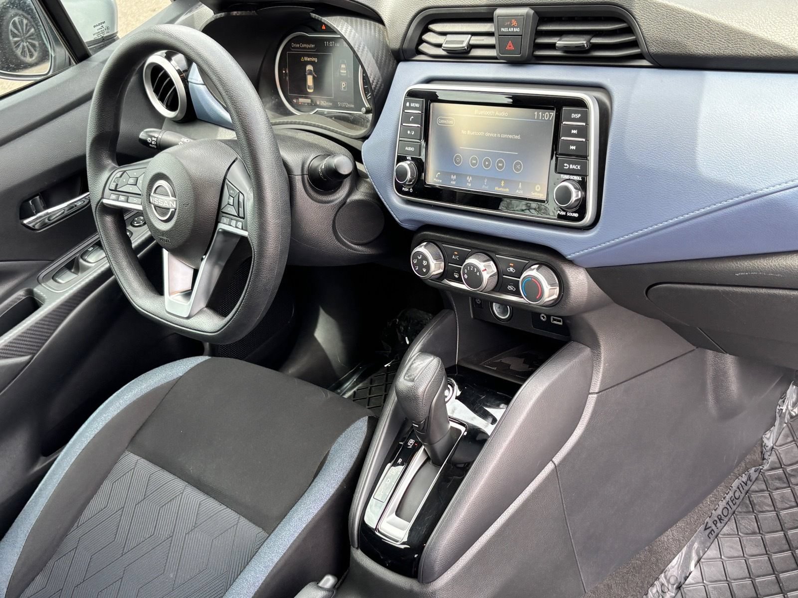 Certified 2023 Nissan Versa SV FWD image 9