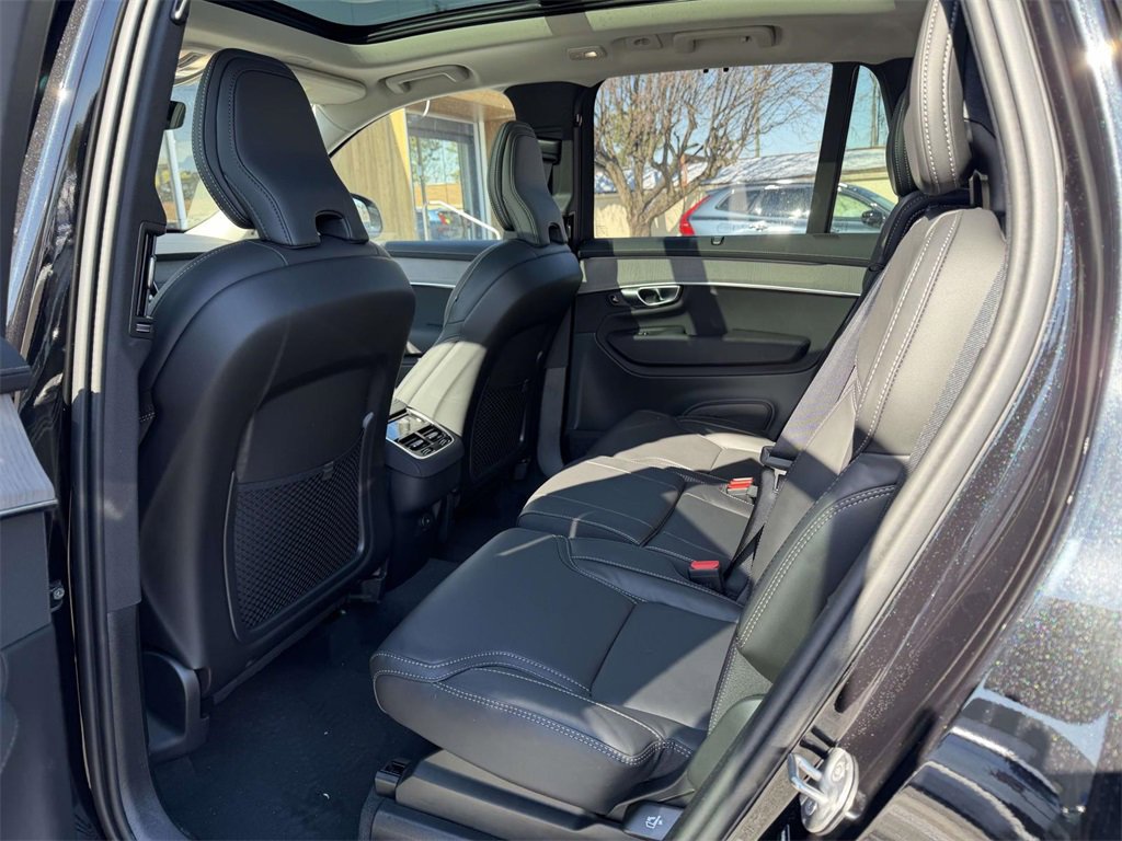 New 2026 Volvo XC90 B6 Ultra w/ Protection Package AWD/4WD image 14