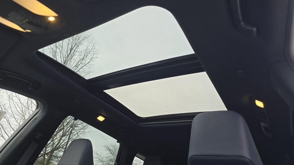 New 2026 INFINITI QX60 Sport image 3