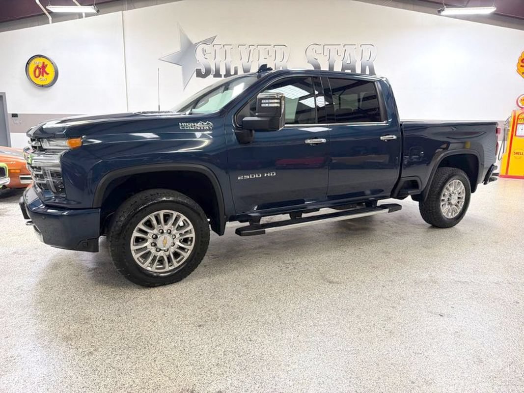 Used 2023 Chevrolet Silverado 2500 High Country AWD/4WD image 1