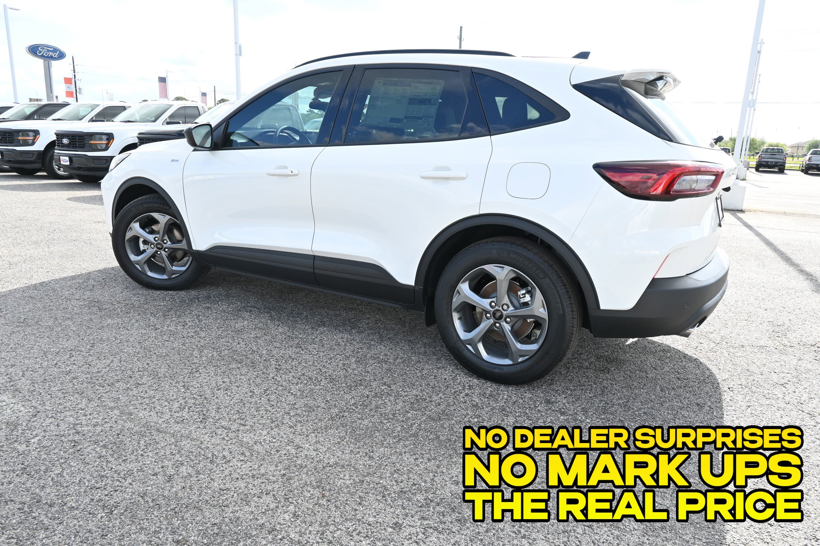 New 2026 Ford Escape ST-Line w/ Tech Pack #1 FWD image 7