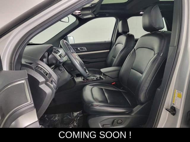 Used 2019 Ford Explorer XLT w/ Equipment Group 202A AWD/4WD image 13