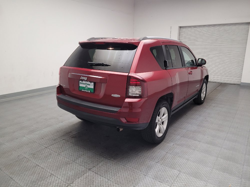 Used 2017 Jeep Compass Latitude AWD/4WD image 9