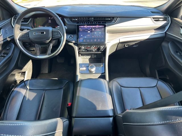 Used 2024 Jeep Grand Cherokee L Limited w/ Luxury Tech Group II image 13