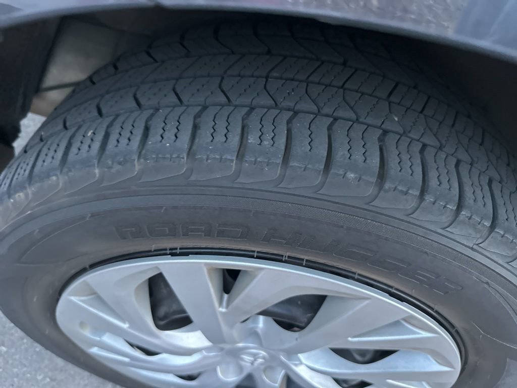 Used 2019 Toyota Corolla LE image 7