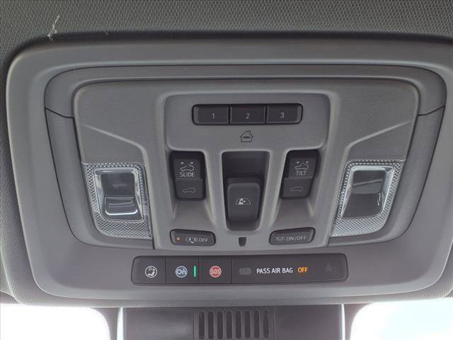 New 2025 GMC Sierra 3500 Denali w/ Denali Reserve Package image 18