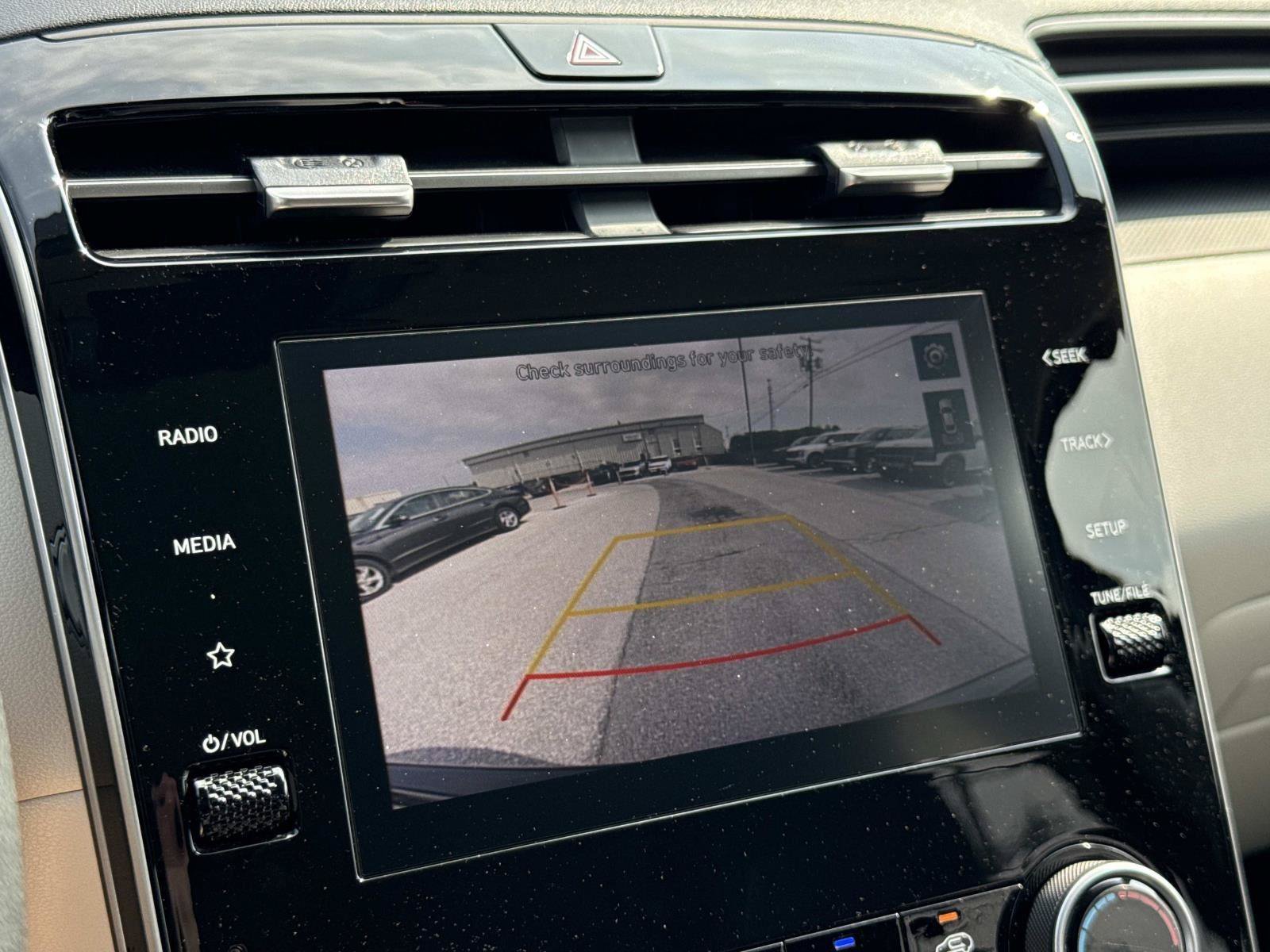 Certified 2023 Hyundai Tucson SEL AWD/4WD image 5