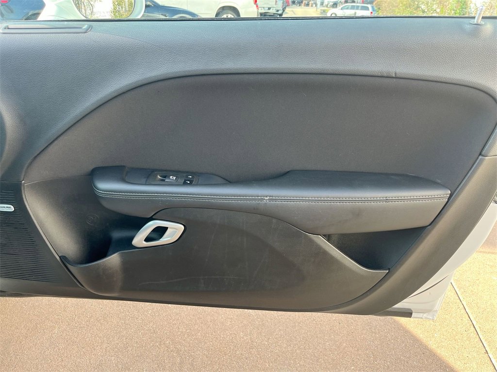 Used 2022 Dodge Challenger R/T Scat Pack w/ Scat Pack Stripe image 33