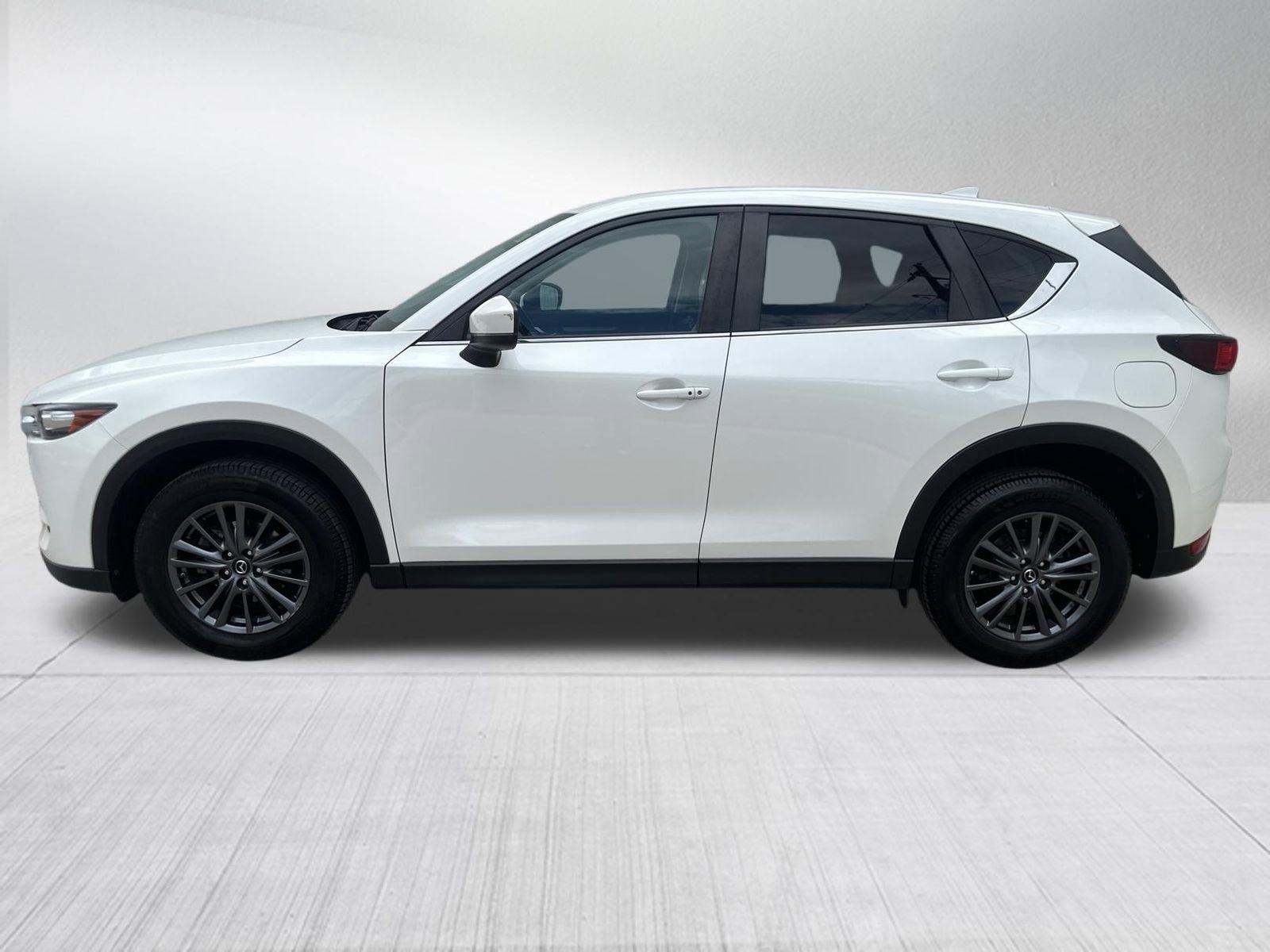 Used 2019 MAZDA CX-5 Touring image 4
