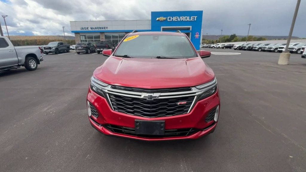 Used 2023 Chevrolet Equinox RS AWD/4WD image 3
