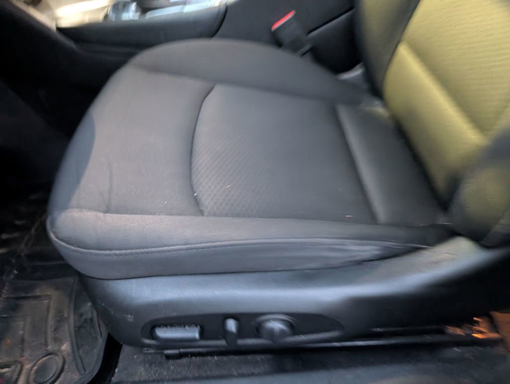 Used 2018 Chevrolet Malibu LT w/ Redline Edition image 23