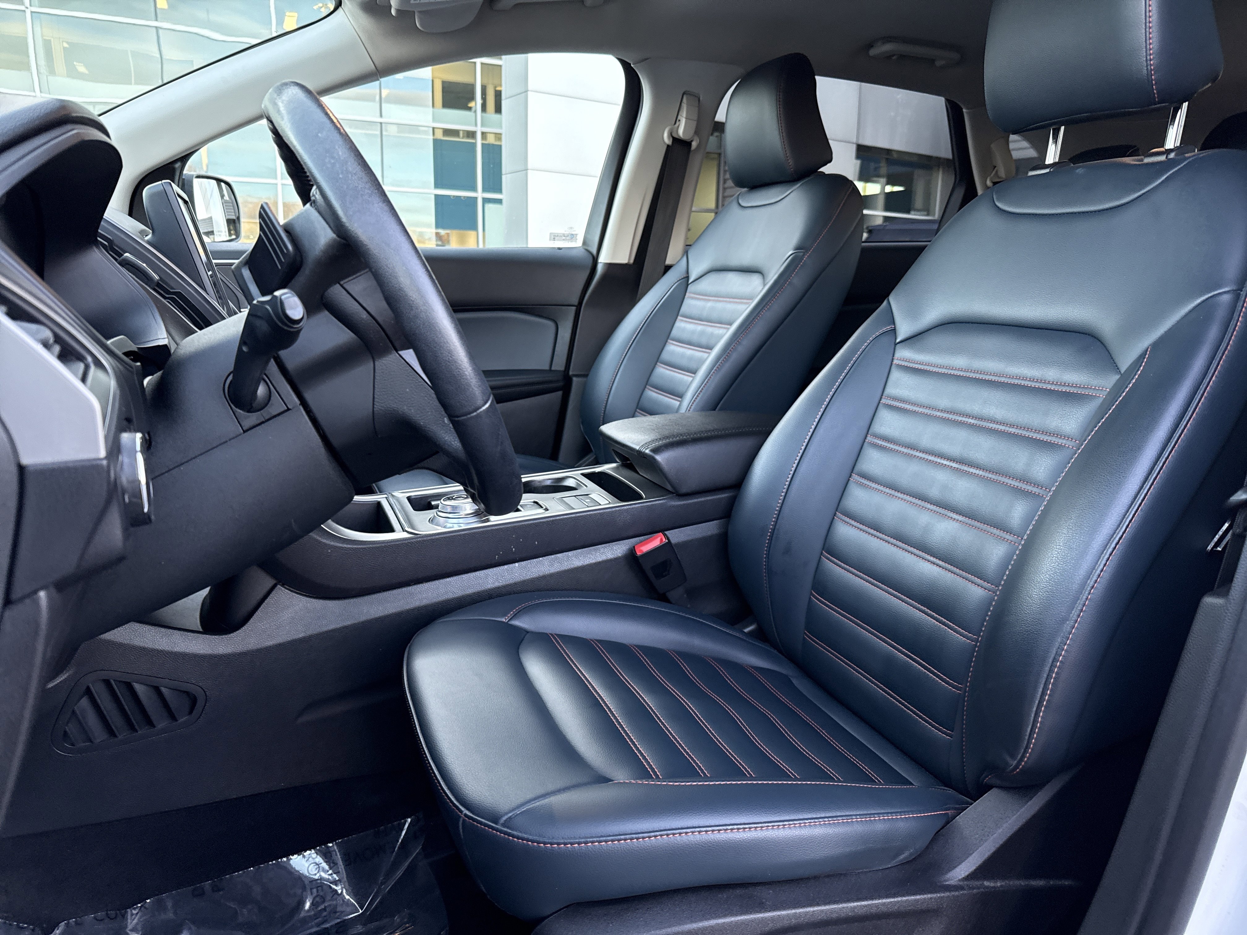 Certified 2022 Ford Edge SEL w/ Sport Appearance Package image 12