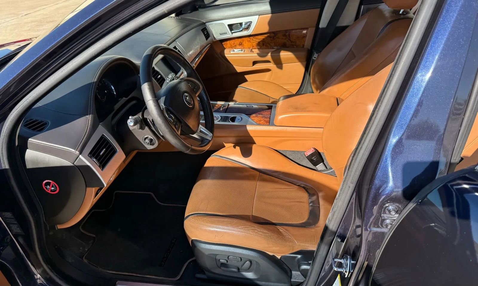 Used 2015 Jaguar XF Portfolio AWD/4WD image 13