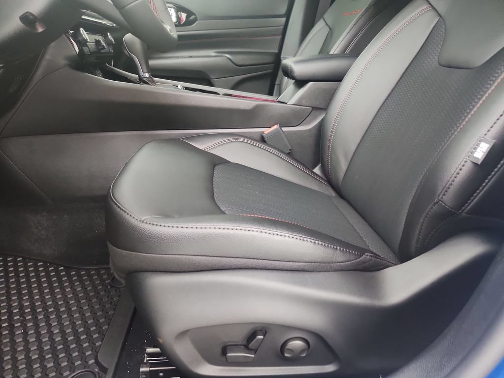 New 2026 Jeep Compass Trailhawk AWD/4WD image 19