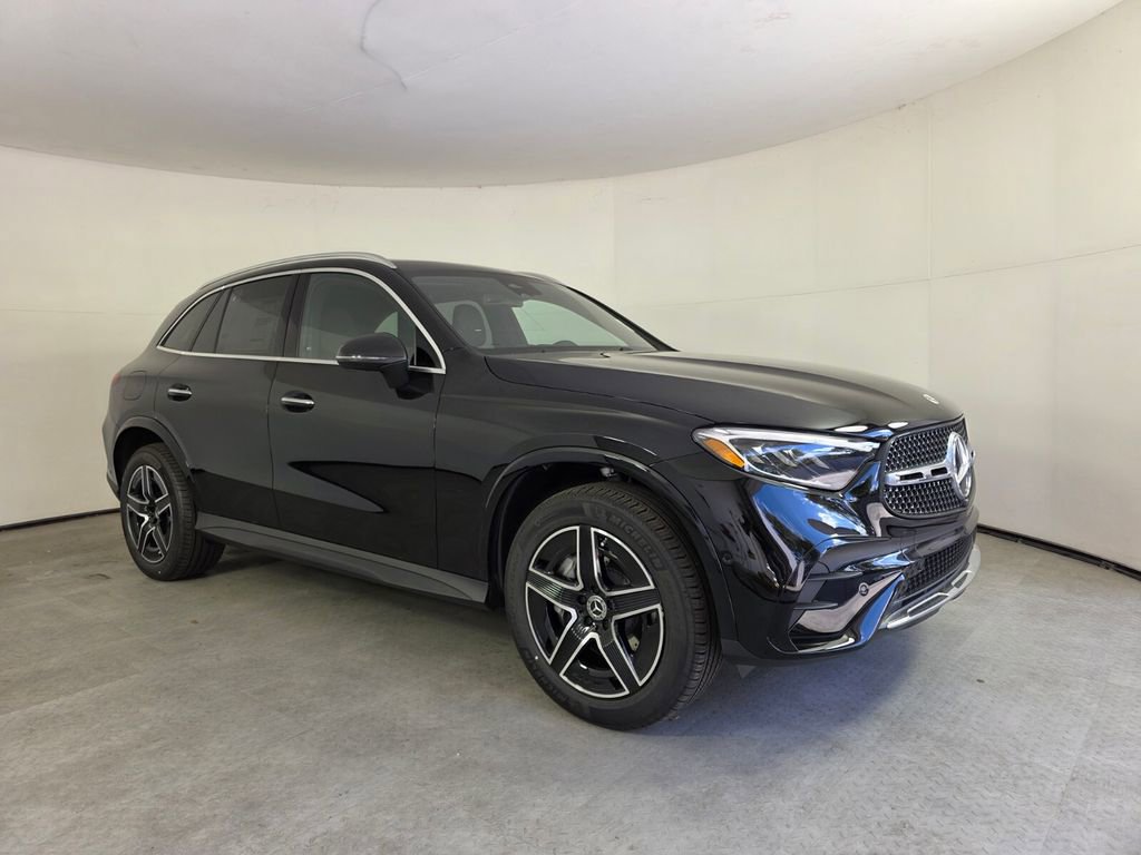New 2026 Mercedes-Benz GLC 300