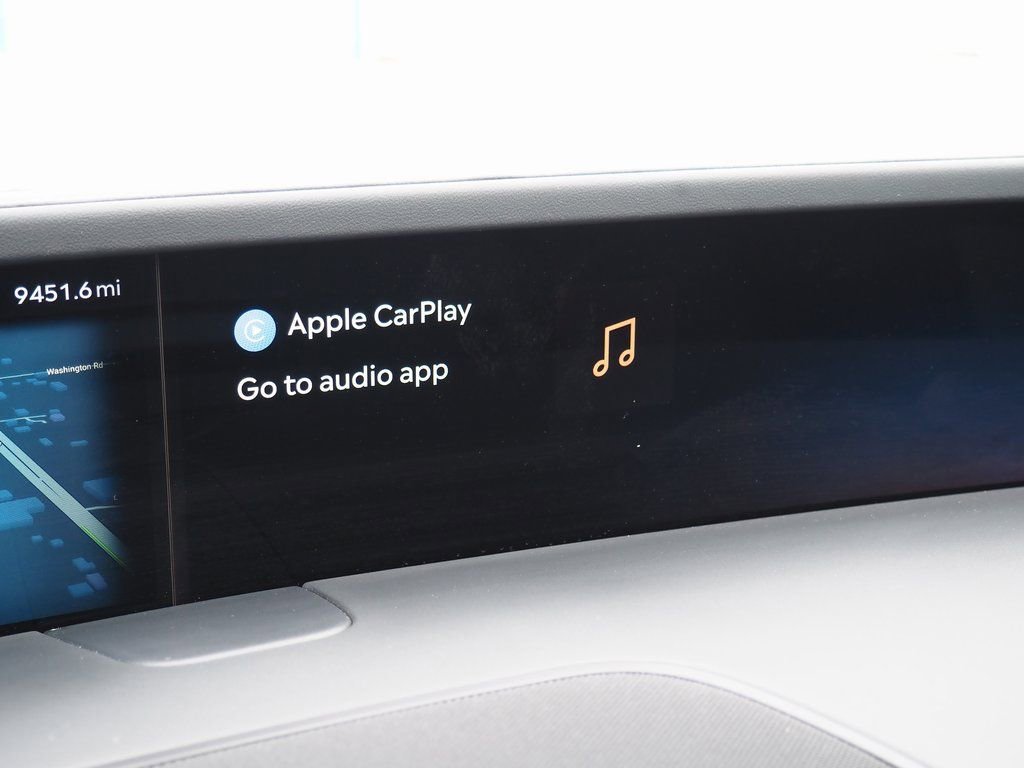 Used 2025 Lincoln Nautilus Premier image 47